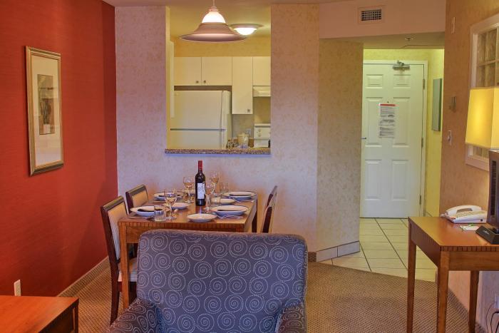 holiday inn hotel and suites osoyoos by ihg