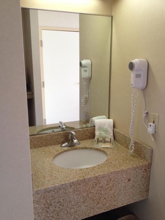 holiday inn hotel and suites osoyoos by ihg