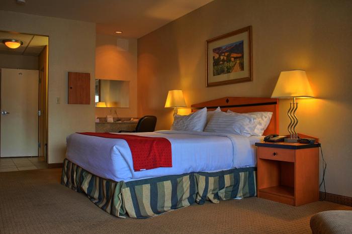 holiday inn hotel and suites osoyoos by ihg