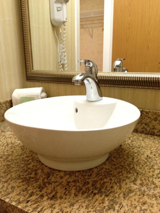 holiday inn hotel and suites osoyoos by ihg