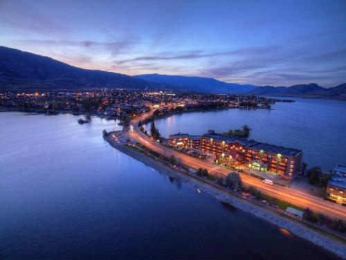holiday inn hotel and suites osoyoos by ihg