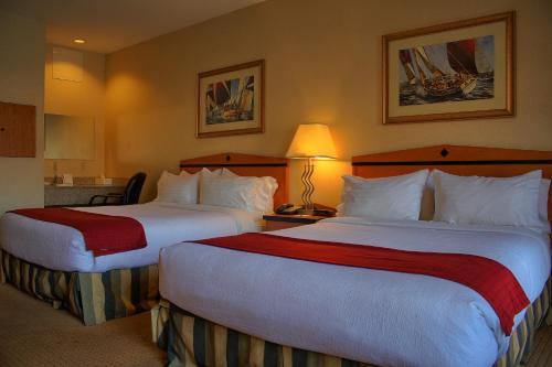 holiday inn hotel and suites osoyoos by ihg