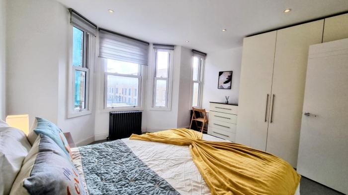 surbiton luxury garden house 19