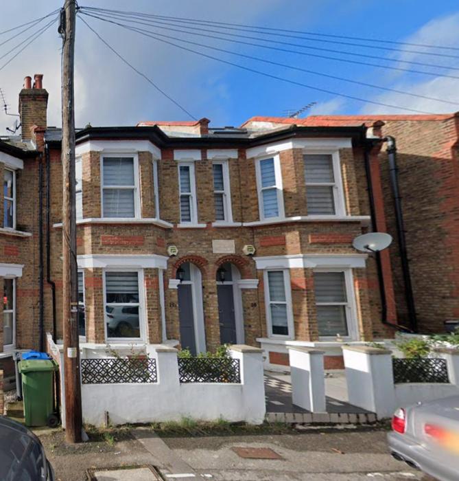 surbiton luxury garden house 19