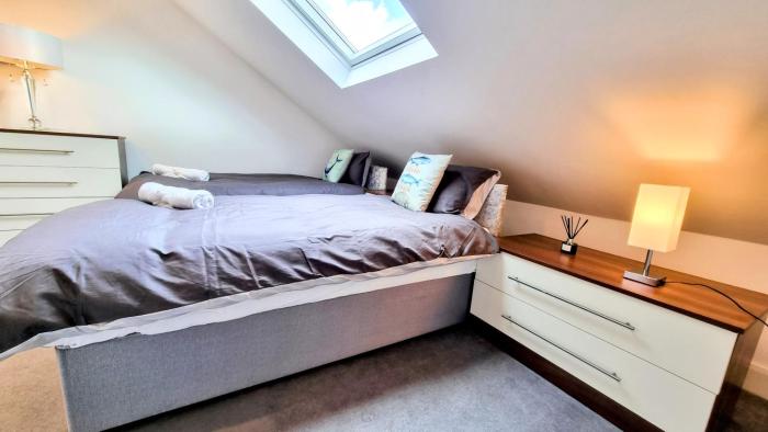 surbiton luxury garden house 19