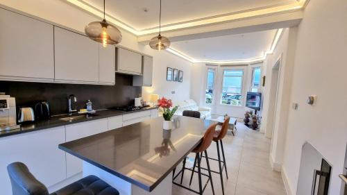 surbiton luxury garden house 19