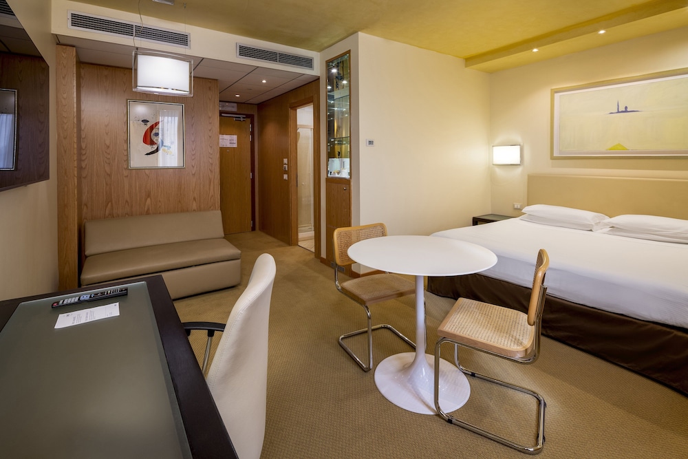 crowne plaza padova by ihg