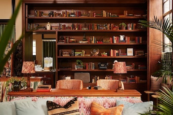 Berkshires Untold,,4 star
