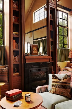 Berkshires Untold,,4 star