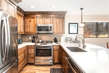 red pine 4 bedrooms rpt 14t by kbm