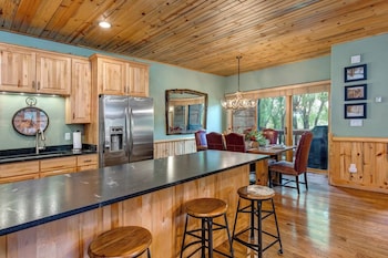 Timber Wolf Lodge 2 Bedrooms Twl-12C By Kbm,3964 North Timber Wolf Lane,4 star
