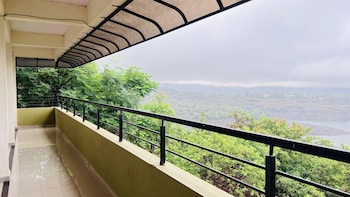hilltop retreat