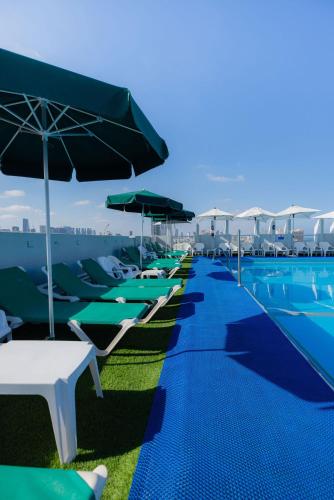 grand beach hotel
