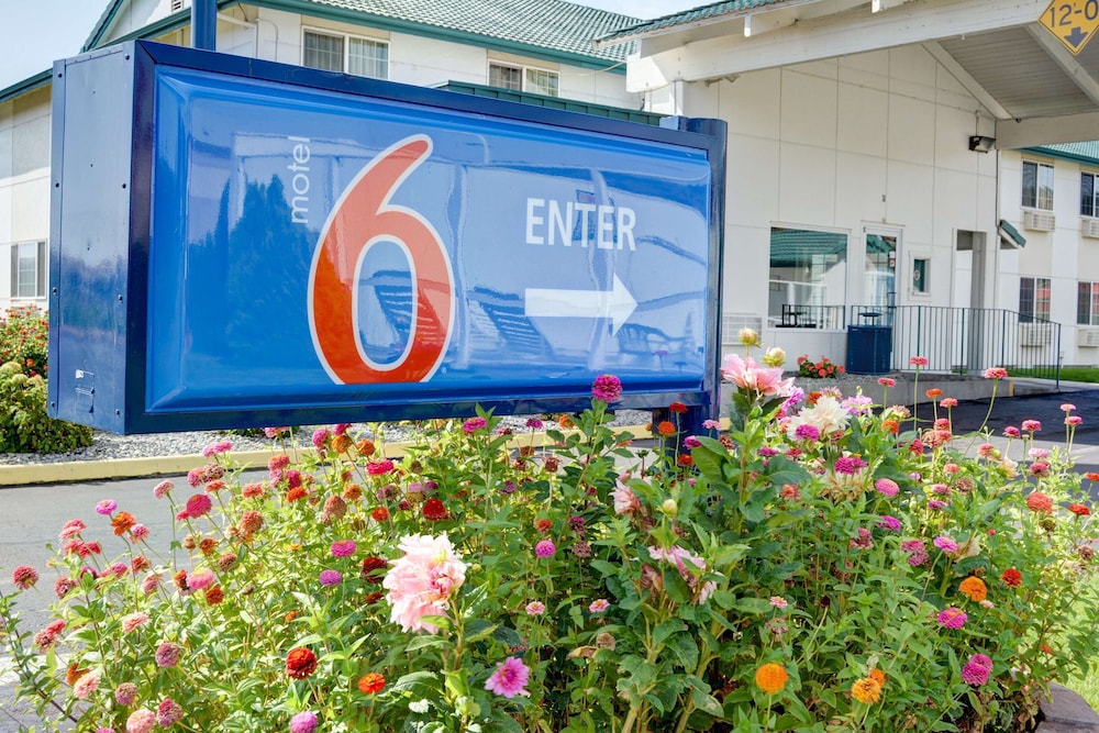 motel 6 the dalles or