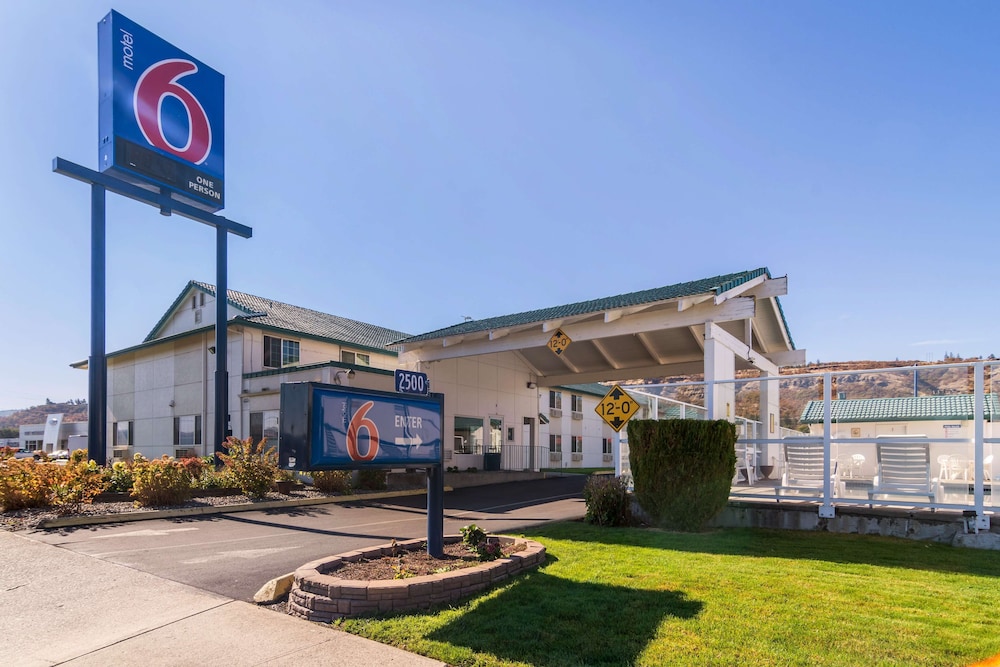 motel 6 the dalles or