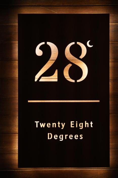 bab al nojoum hudayriyat camp