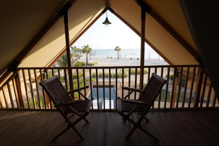 bab al nojoum hudayriyat camp