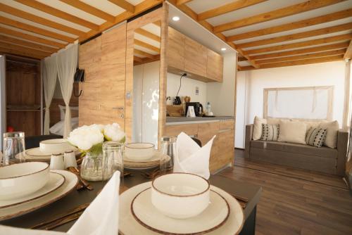 bab al nojoum hudayriyat camp