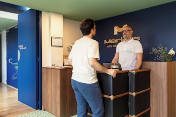 Markus,21 Boulevard Foch,4 star