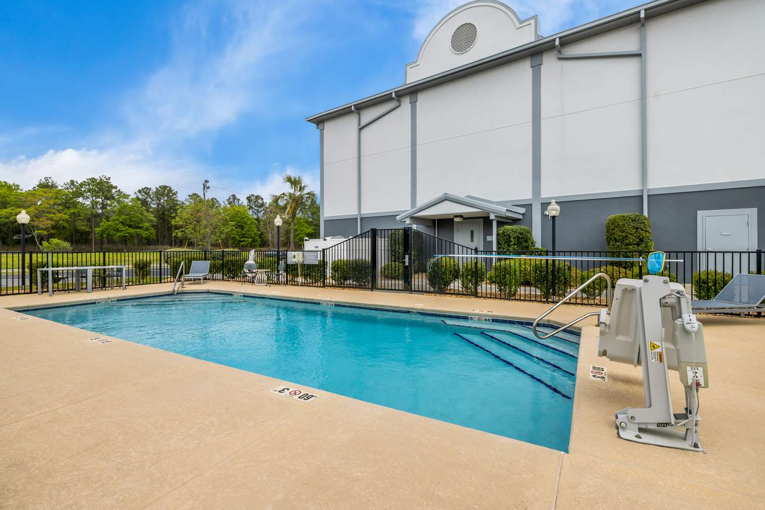 spark by hilton tifton