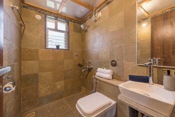 cosmicstays greystone villa mountain view and dam