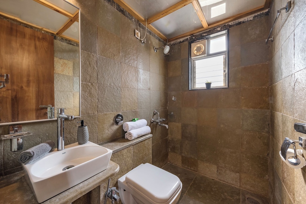 cosmicstays greystone villa mountain view and dam