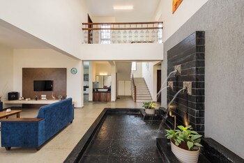 cosmicstays greystone villa mountain view and dam