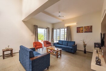 cosmicstays greystone villa mountain view and dam