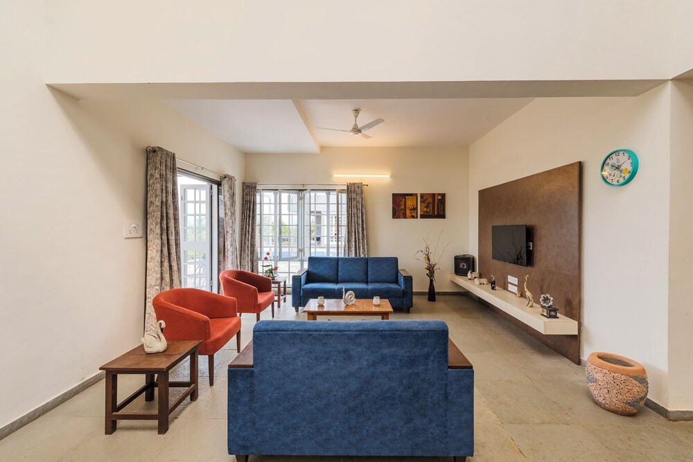 cosmicstays greystone villa mountain view and dam