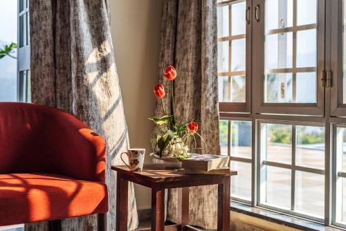 cosmicstays greystone villa mountain view and dam