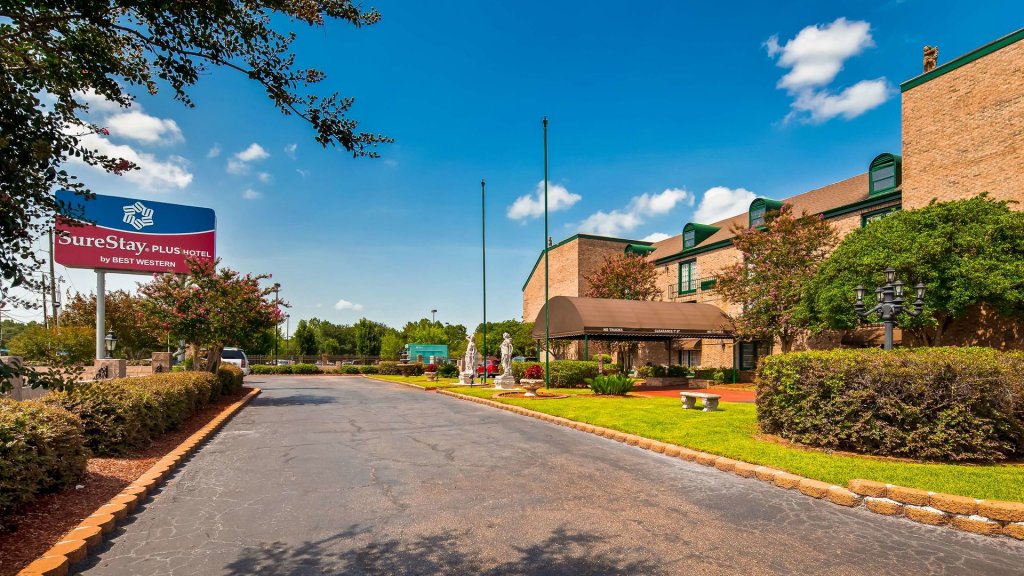 Royal Suites,Near Theatre Baton Rouge,3 star