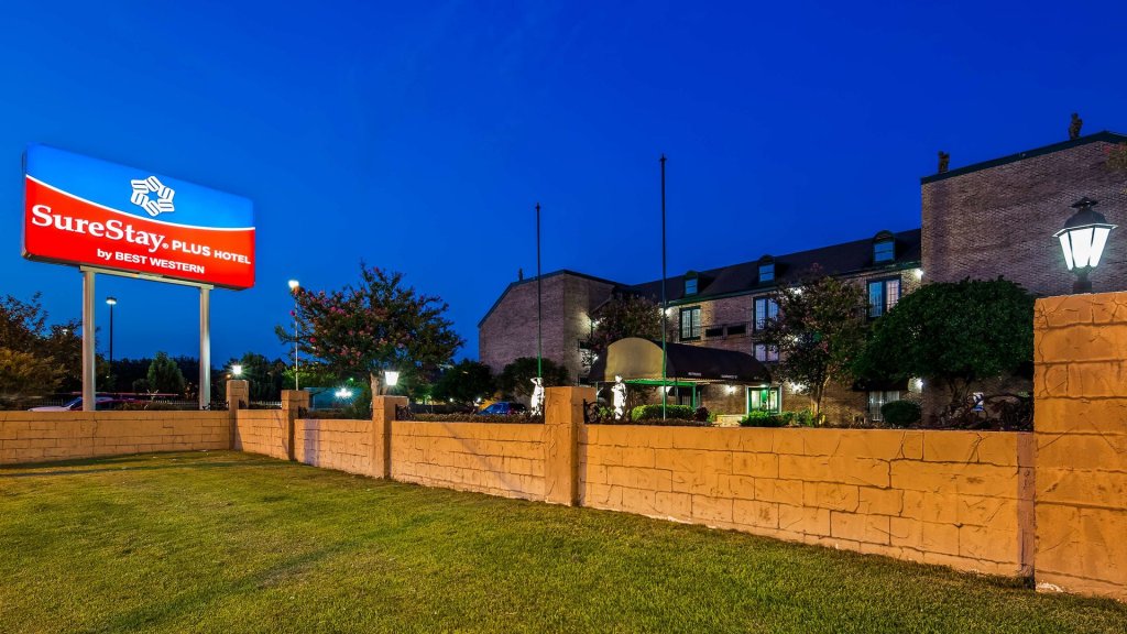 Royal Suites,Near Theatre Baton Rouge,3 star