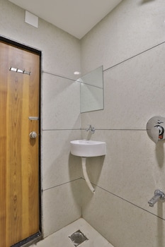 hotel red rose guest house