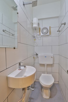 hotel red rose guest house