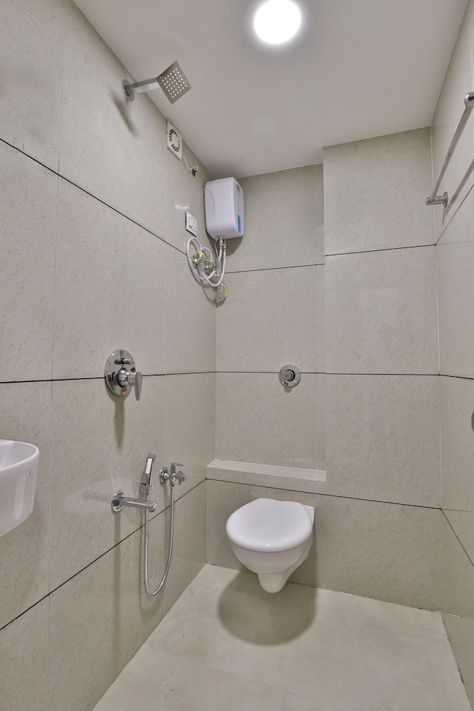 hotel red rose guest house