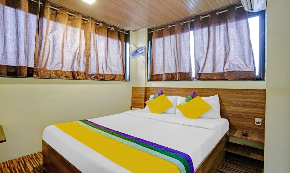 new harshita inn by glitz hotel