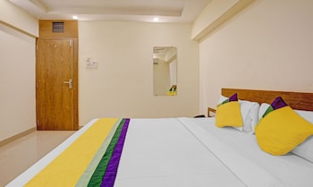 new harshita inn by glitz hotel