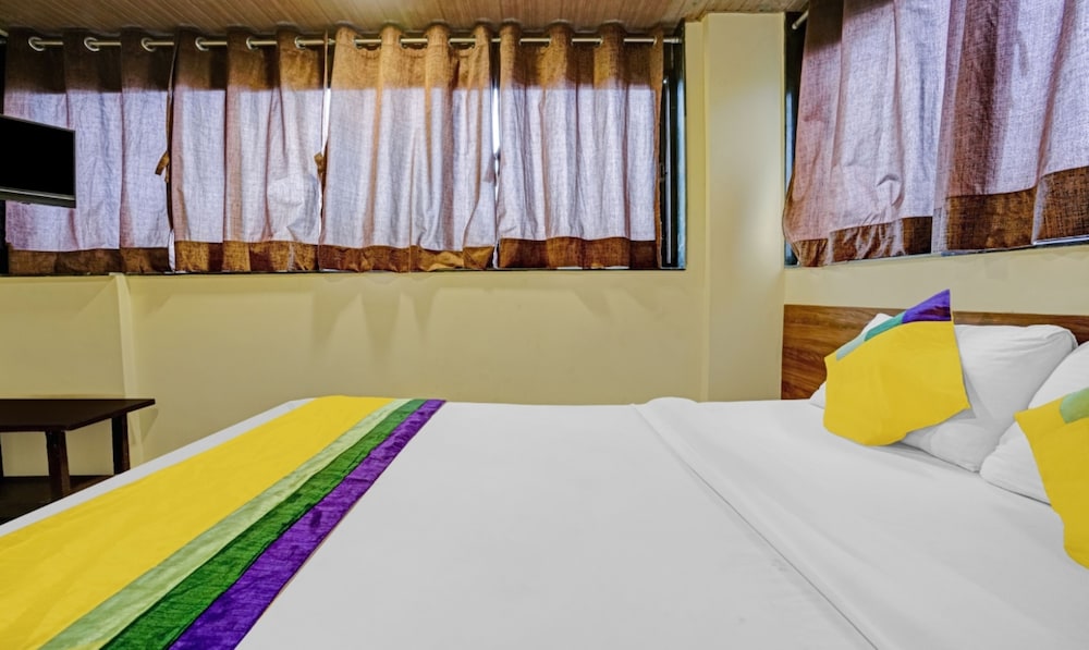 new harshita inn by glitz hotel