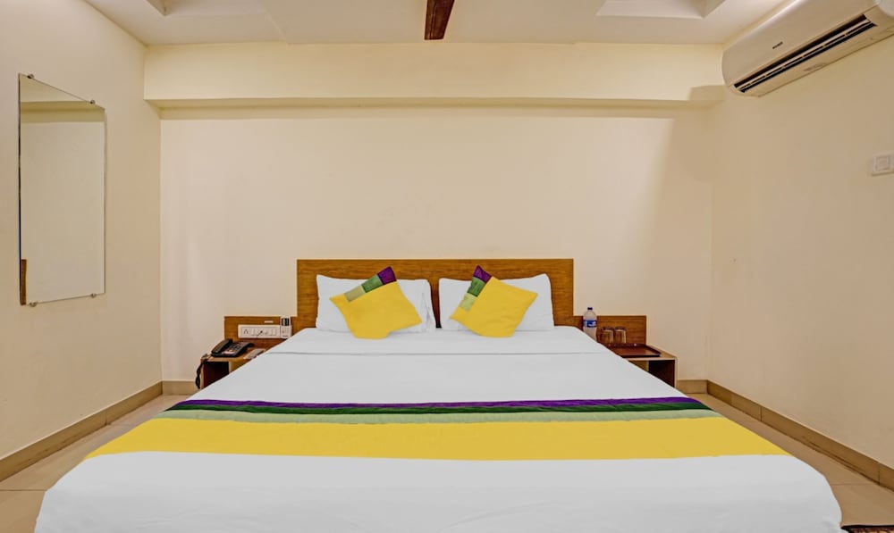 new harshita inn by glitz hotel