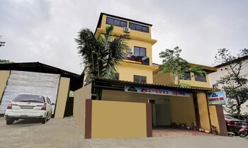 new harshita inn by glitz hotel