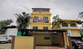 new harshita inn by glitz hotel