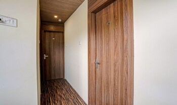 New Harshita Inn By Glitz Hotel,,2 star