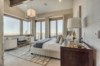 Two Bedroom Penthouse 2 Apartment Hotel By Redawning,6702 Stein Circle,3 star