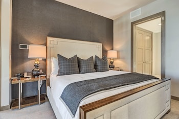 Two Bedroom Penthouse 2 Apartment Hotel By Redawning,6702 Stein Circle,3 star