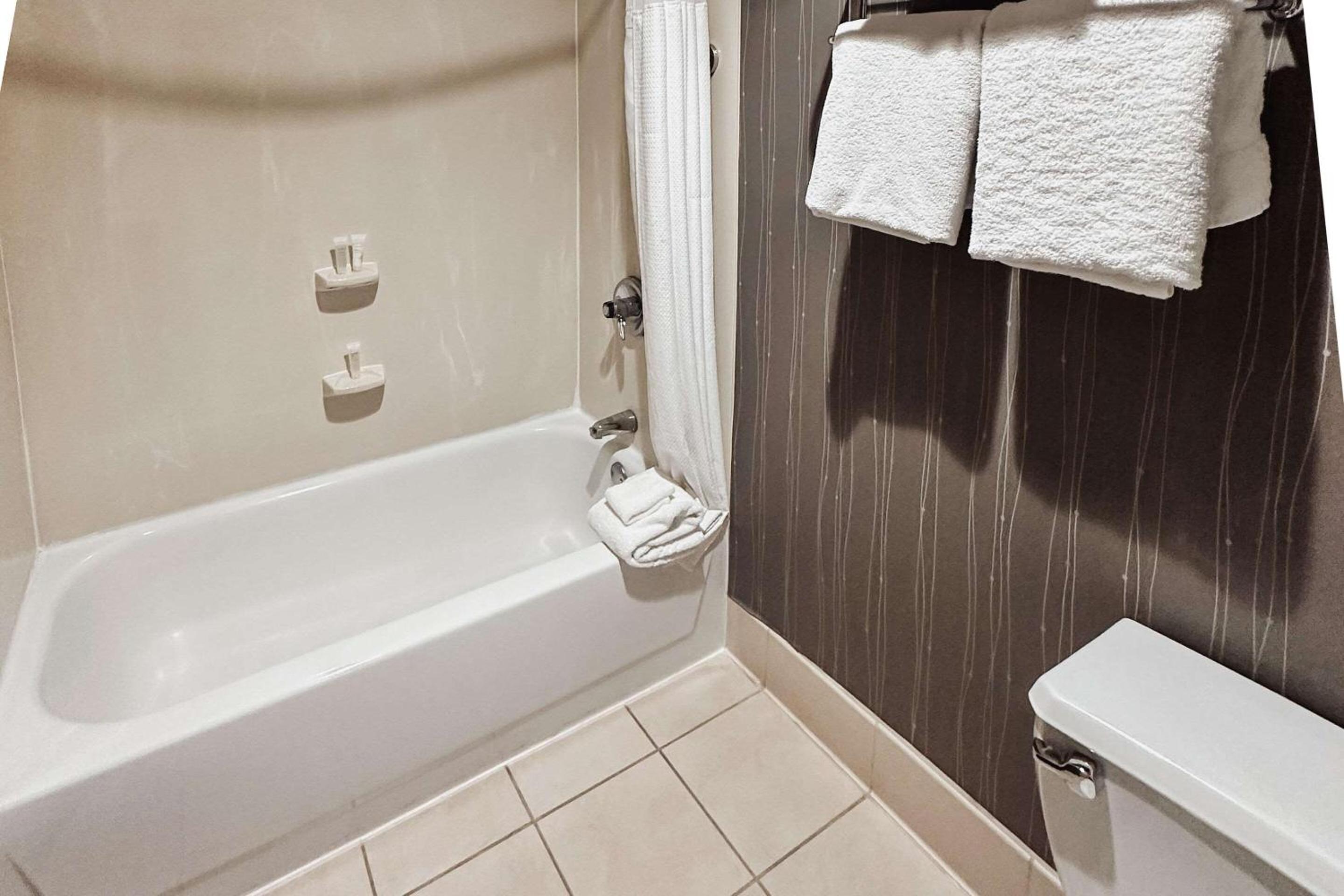 country inn and suites by radisson columbus edinburgh