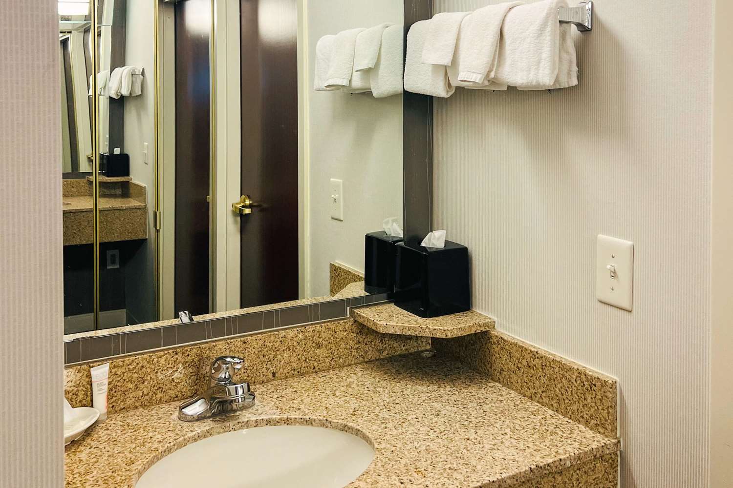 country inn and suites by radisson columbus edinburgh