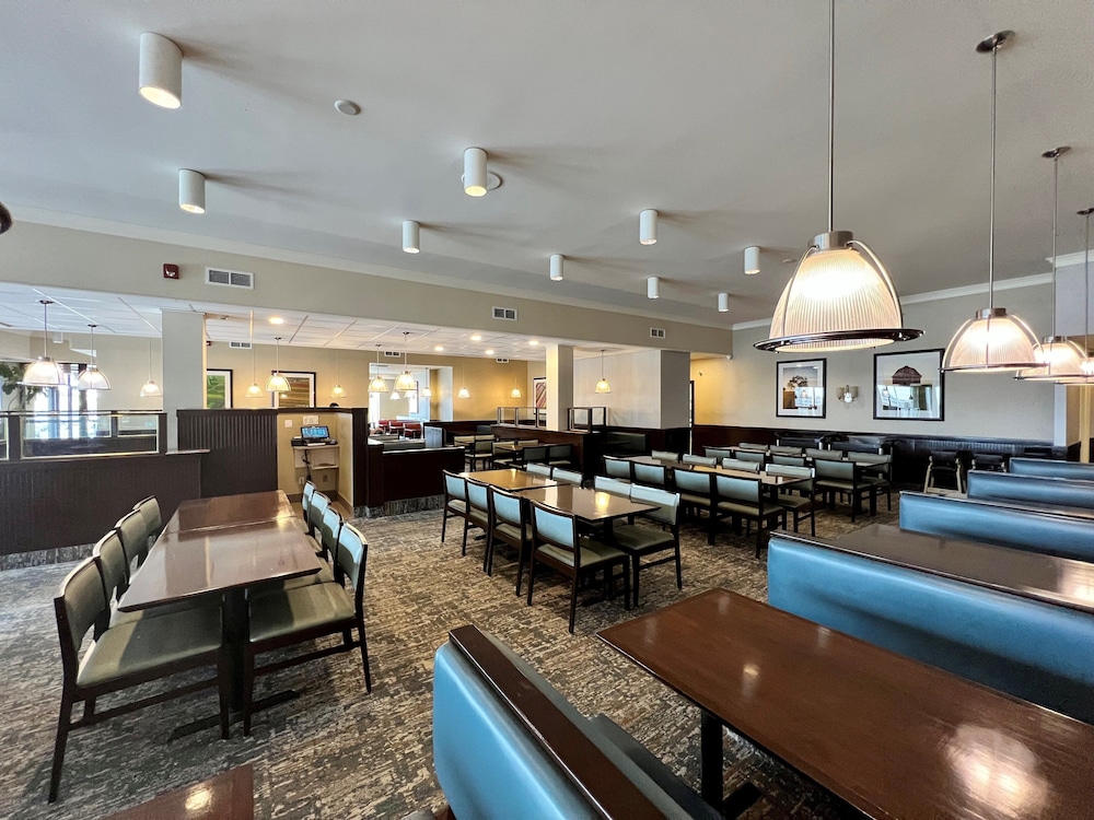 holiday inn toronto airport east by ihg
