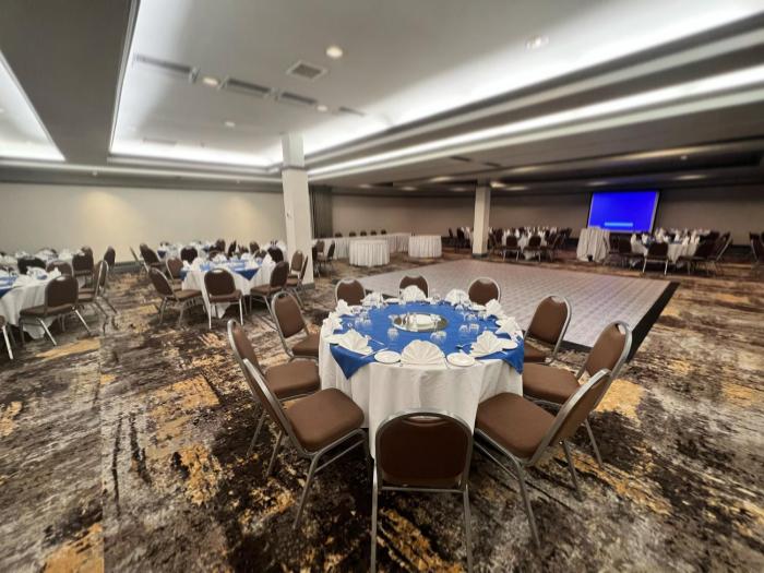 holiday inn toronto airport east by ihg