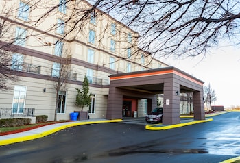 best western premier toronto airport carlingview hotel