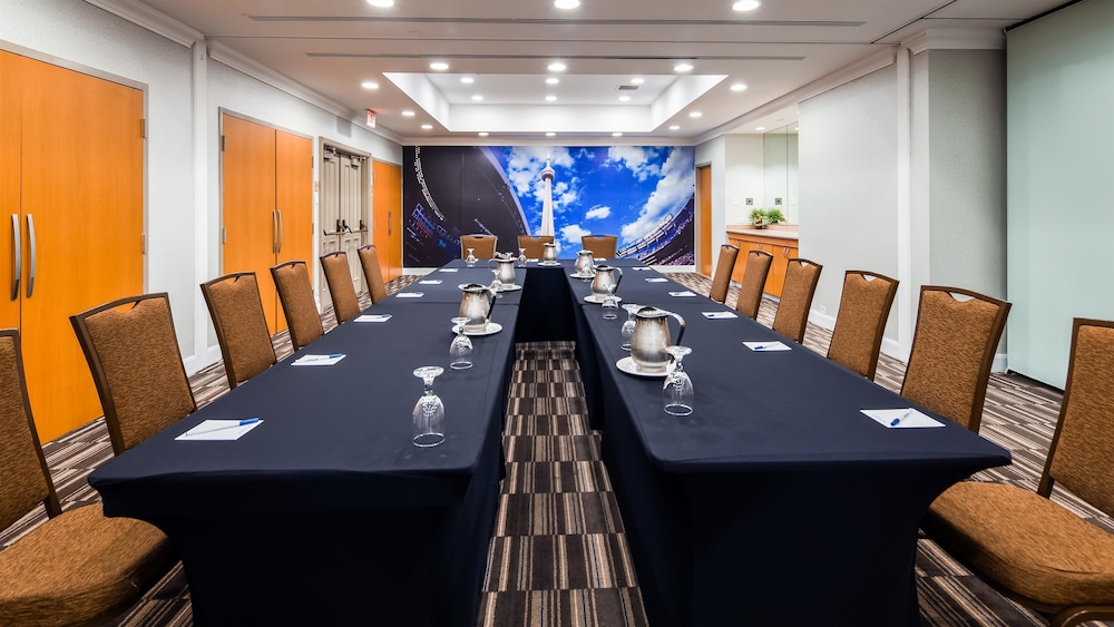 best western premier toronto airport carlingview hotel